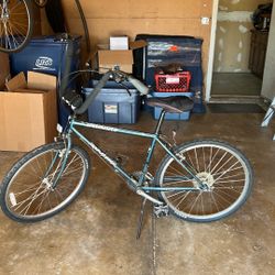 Specialized Men’s Bike