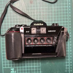Nishika N8000 stereoscopic 3D Camera
