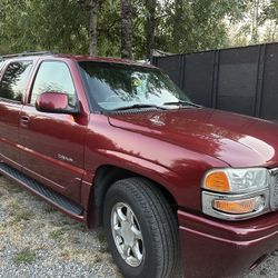 2002 GMC Yukon XL Denali