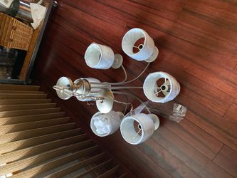 7 light chandelier with bulbs
