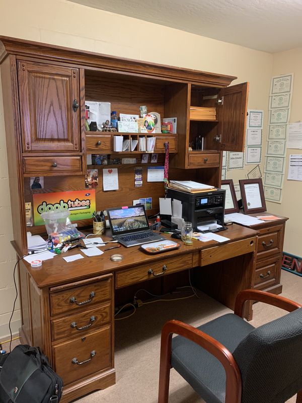 New And Used Desk With Hutch For Sale In Daly City Ca Offerup