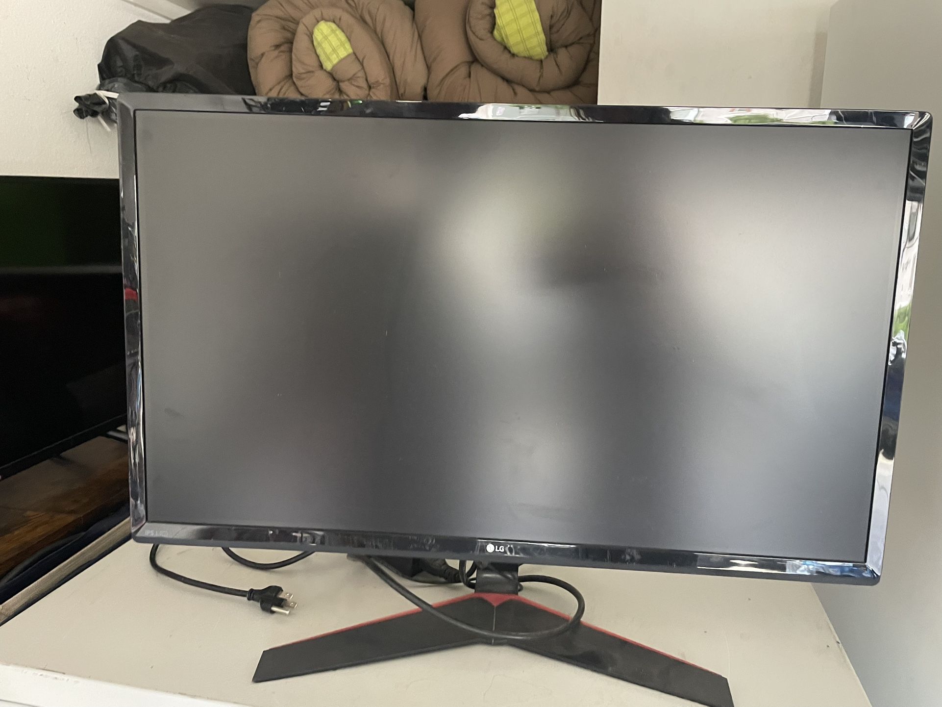 27” Monitor
