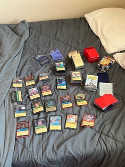Lorcana Cards and Empty Sleeves