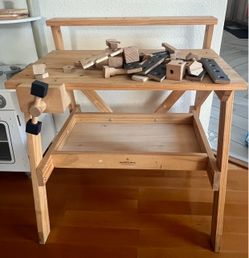 Kids Hearth and Hand tool table