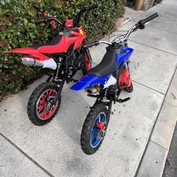 2- 49cc Moto Dirt Bikes For Lil Guyz 