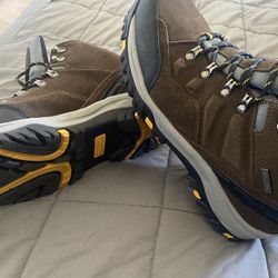 Sketchers Hiking Boots (Men’s 10.5 Wide)