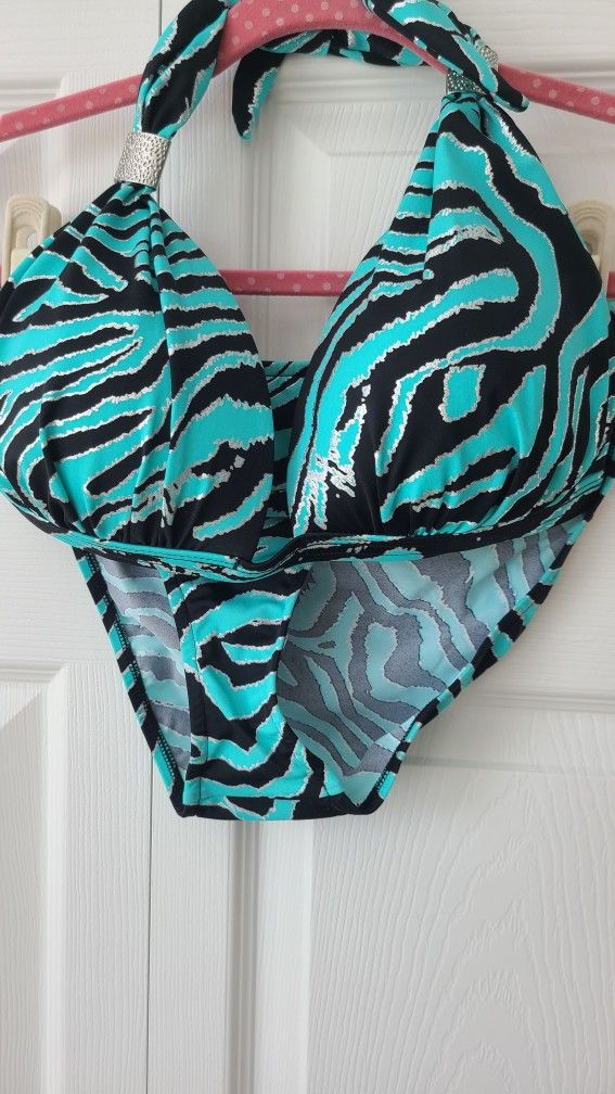 New Never Worn Venus Bikini