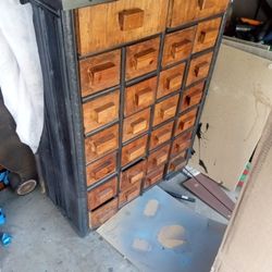 26 Drawer Apothocary Cabinett