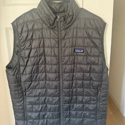 Large Patagonia vest