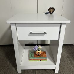 White Nightstand (one) 