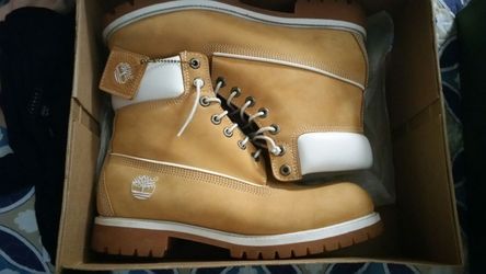 White and wheat timberland boots size 10