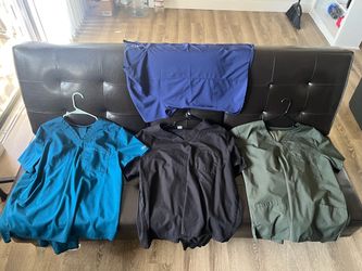 XL men’s scrubs set