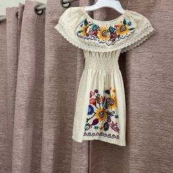 Vestido Para El Dia De La Virgen 4T