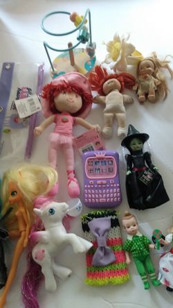 Monster Dolls, Wizard Of Oz Folks,Strawberry Shortcake, Cabbage Patch Doll