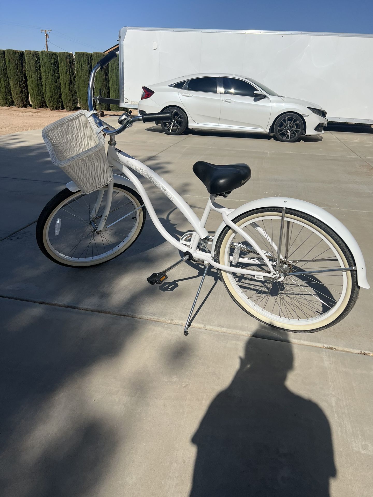 Women’s Beach Cruiser Bike
