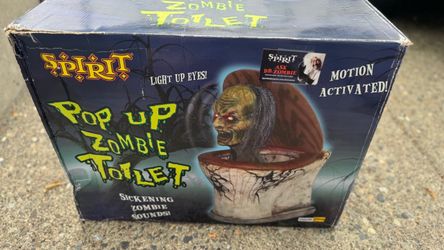 Spirit Halloween Pop-Up Zombie Toilet Animatronic – Open Box