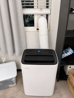 Toshiba 10,000 BTU Portable AC – Complete Kit – Works Excellent