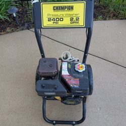 Champion 2400 PSI Pressure Washer – Great Condition