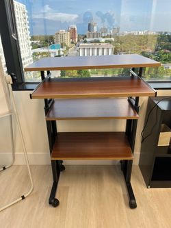 Mobile standing desk/cart with keyboard tray