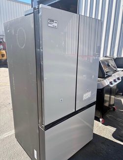 Samsung Bespoke 3-Door French Door Refrigerator