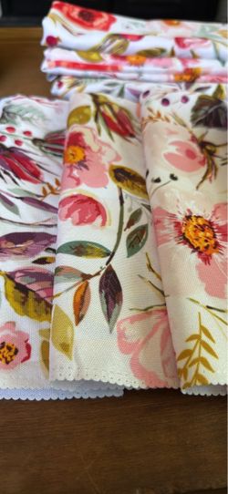 Floral cloth napkins