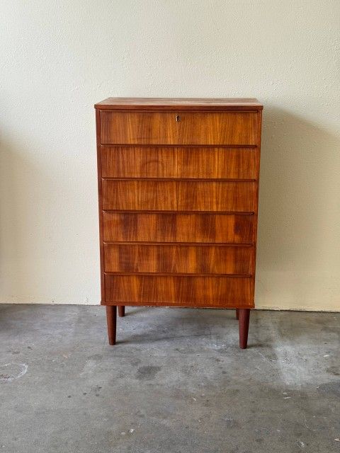 Danish Mid-Century Modern Teak Highboy Dresser - 6-Drawer Chest Scandinavian Moder 1960s