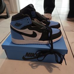 Jordan 1 High UNC