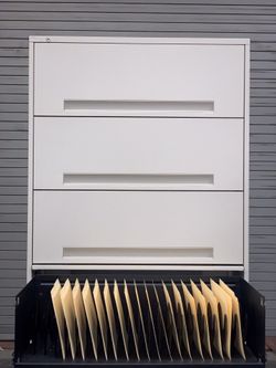 Medical Filing Cabinet - Locking with keys #60