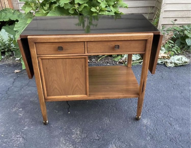 Mid Century Modern Buffet/server/Bar cart Kroehler.