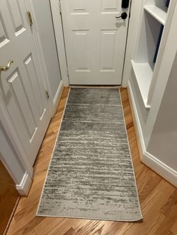 Big Runner Rug, High Quality, Moving Sale, Newly Bought, Condition Like New