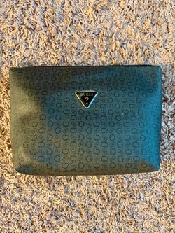 Guess cosmetic bag