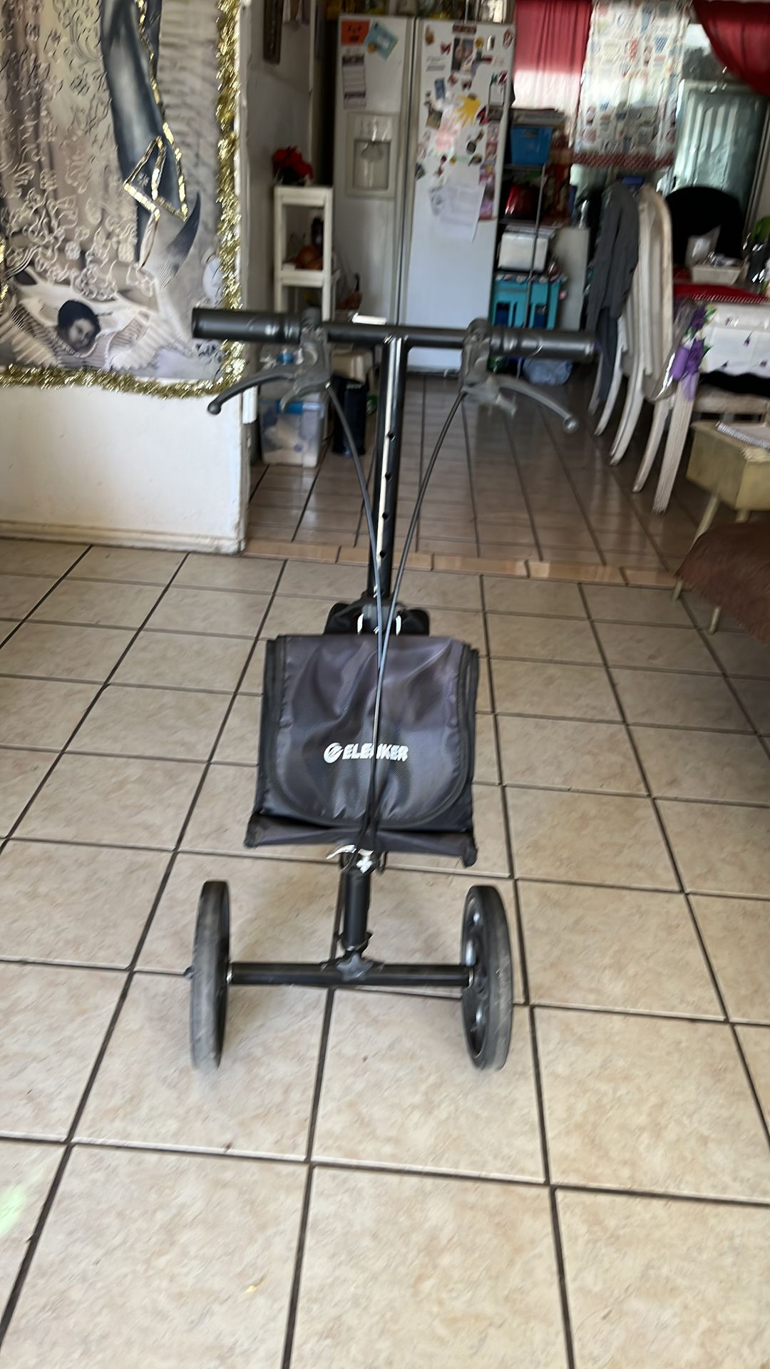 Adjustable knee scooter