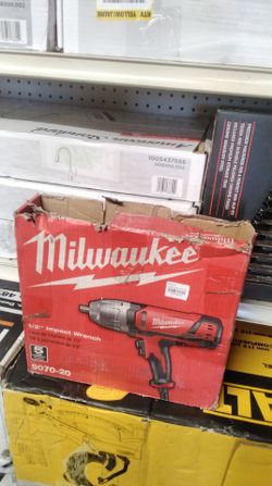Milwaukee 1/2" Corded Impact Wrench 9070-20