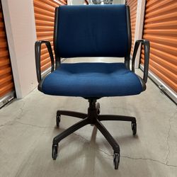 Office Chairs 