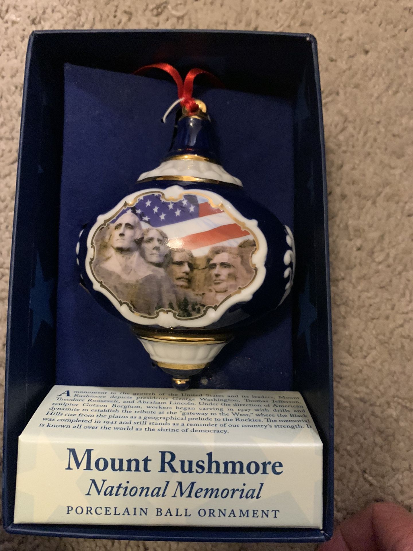 Mount Rushmore Porcelain Ball Ornament