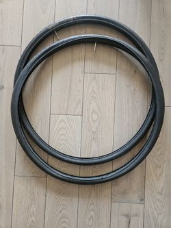 Giant S-R4 Road Bike Tires 700x32c + Tubes (Pair)