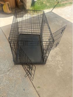 Dog cage 30”long  19” wide 21” tall