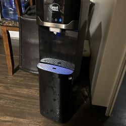 LOOKING SOMEONE WHO CAN FIX MY WATER DISPENSER , THE COLD WATER WONT COOL ANYMORE 