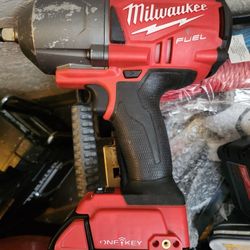 Milwaukee Impact With Battery