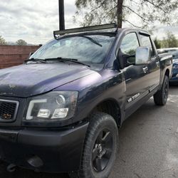 2007 Nissan Titan- Parts Truck. Rebuilt Motor