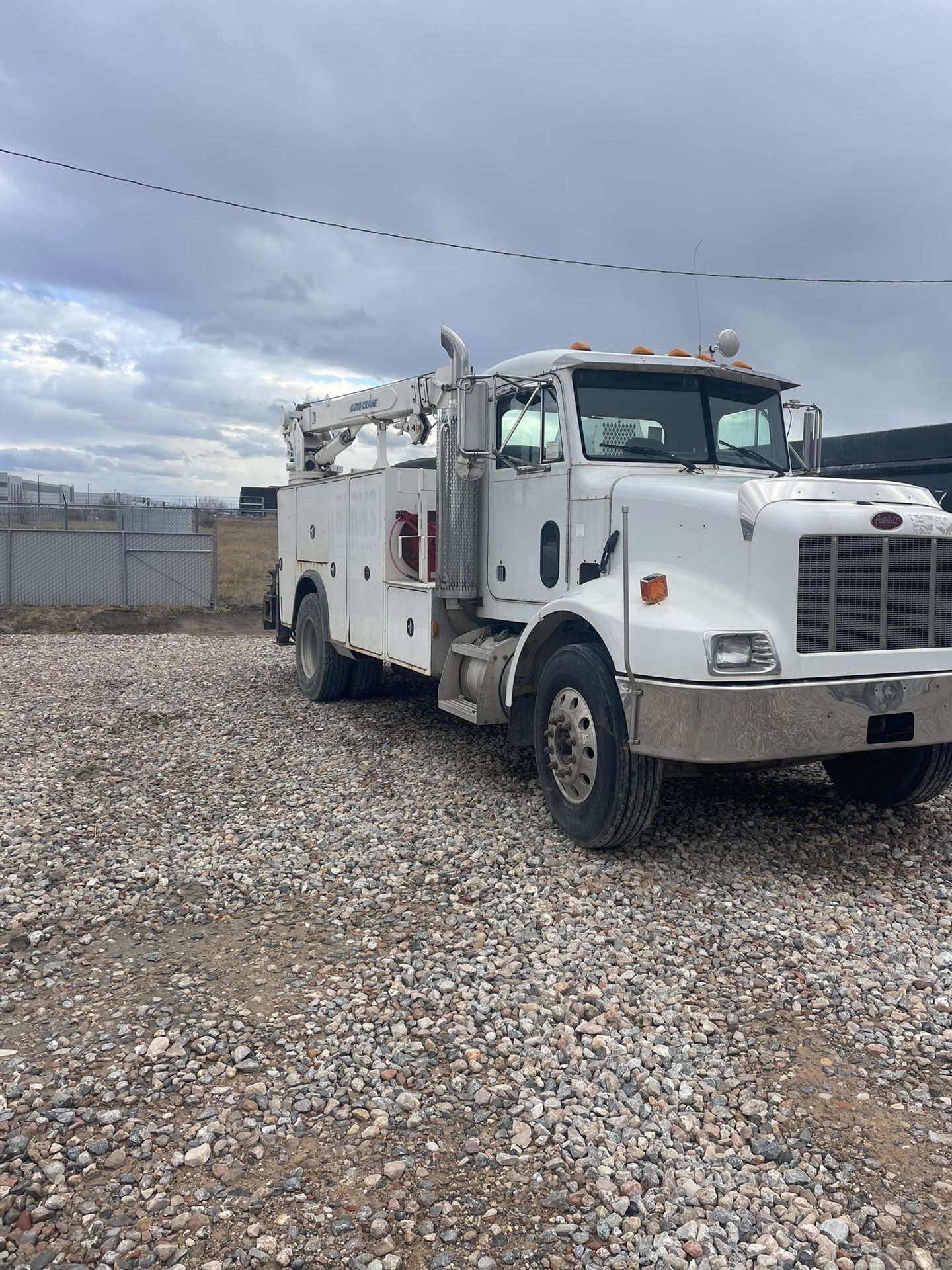 2005 Peterbilt 330