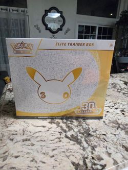 Pokémon TCG 30th Celebration Elite Trainer Box
