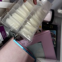 $600 Worth Of Nails Supplies 