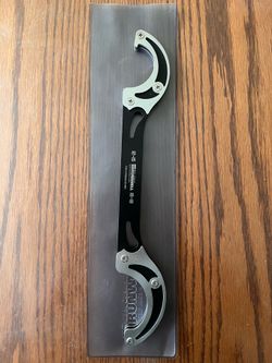 Runwell cog/lockring tool