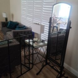Standing Mirror,  Metal Frame Design, Good Quality Metal Frame, Very Heavy, Beautiful Elegant Style, Condition Like New