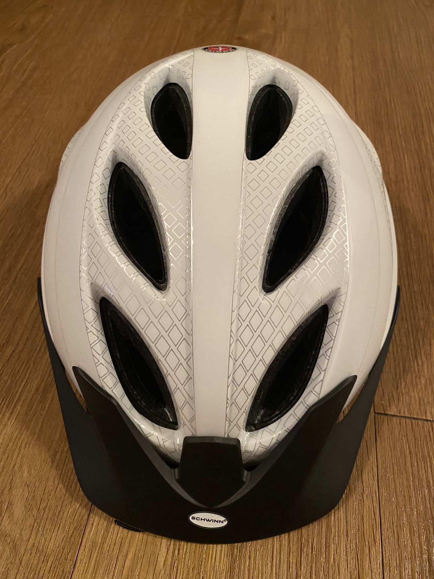 White Schwinn Unisex Bike Helmet