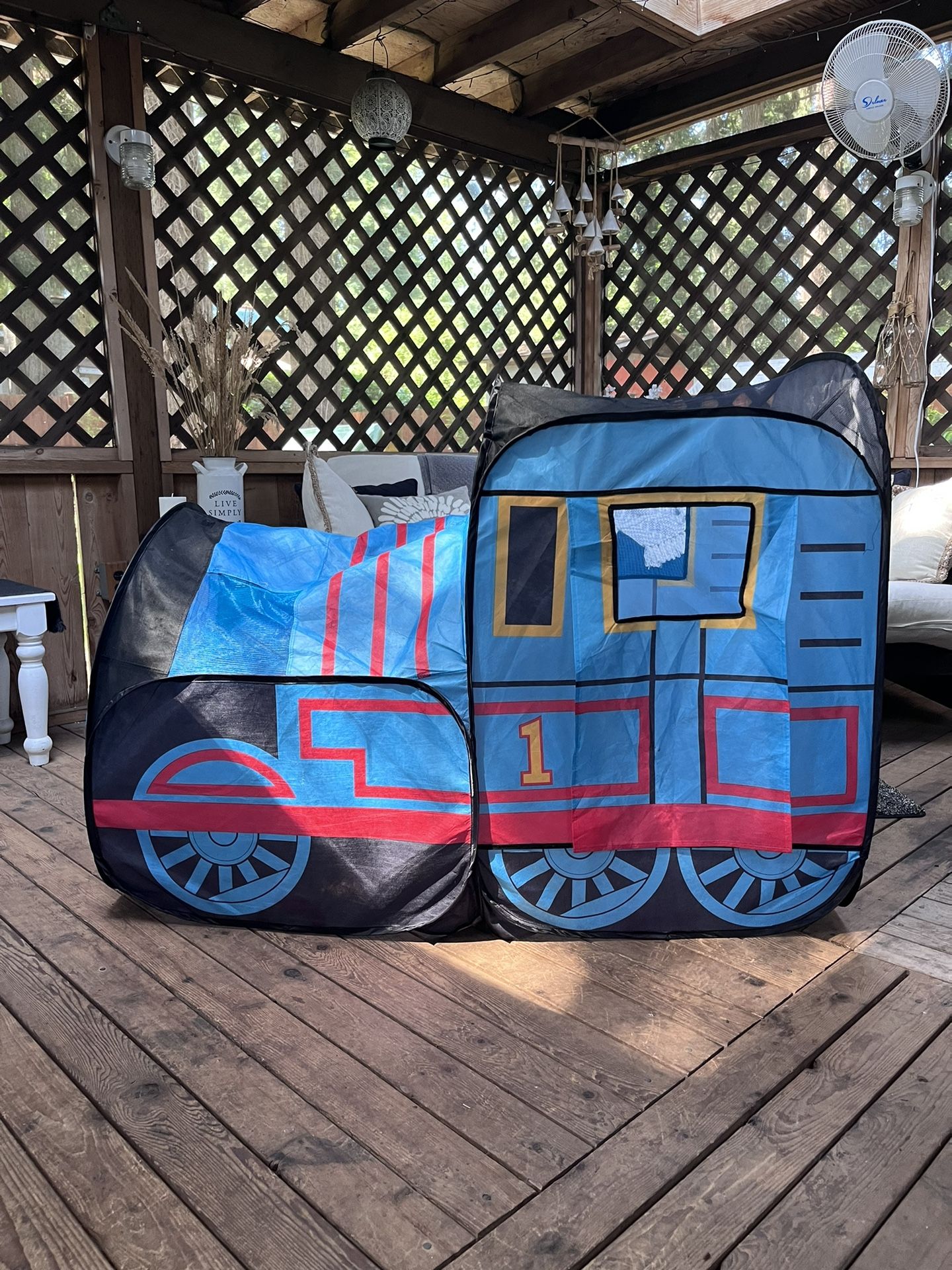 Thomas And Friends Pop Up Play Tent