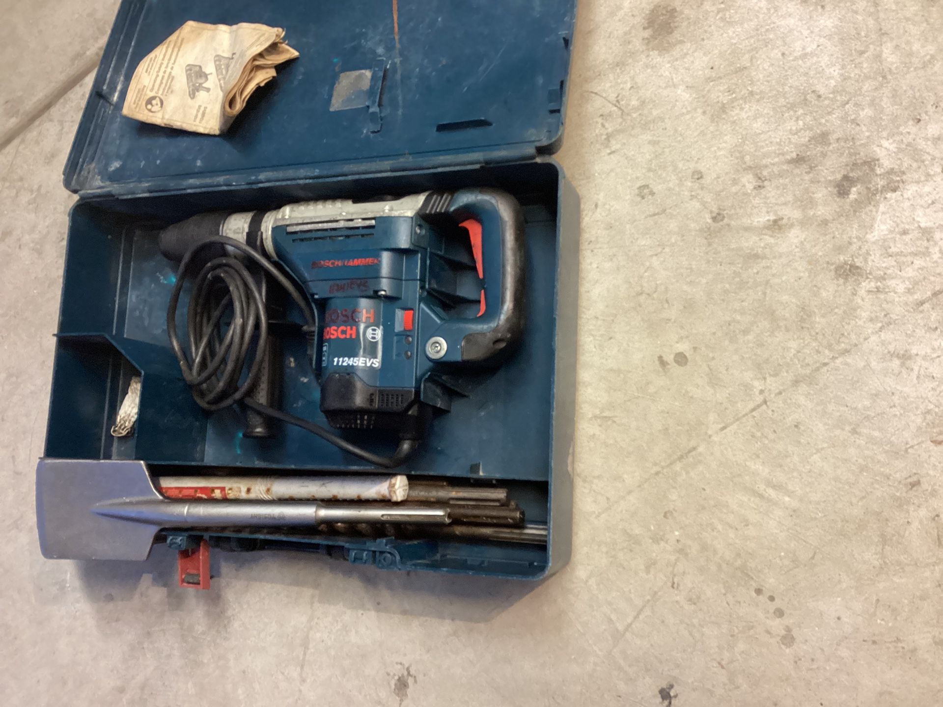 Bosch Demolition, Hammer With Speed Control, Comes With A New Spade, A Chisel, And Some Drilling Bits. Good. Price Is Firm. Cash Only.