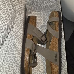 Birkenstock Women's Mayari Thong Sandal in Stone