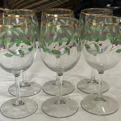 Set of 6 Lenox Holiday pattern wine glasses with holly and berry motif. 